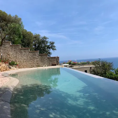 Castello Borelli شقة *